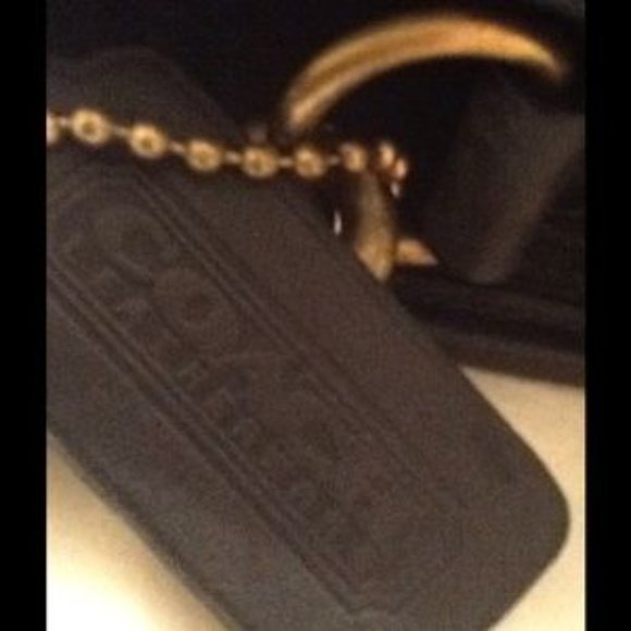 Coach Genuine Leather Classic Shoulder Bag - Picture 3 of 3